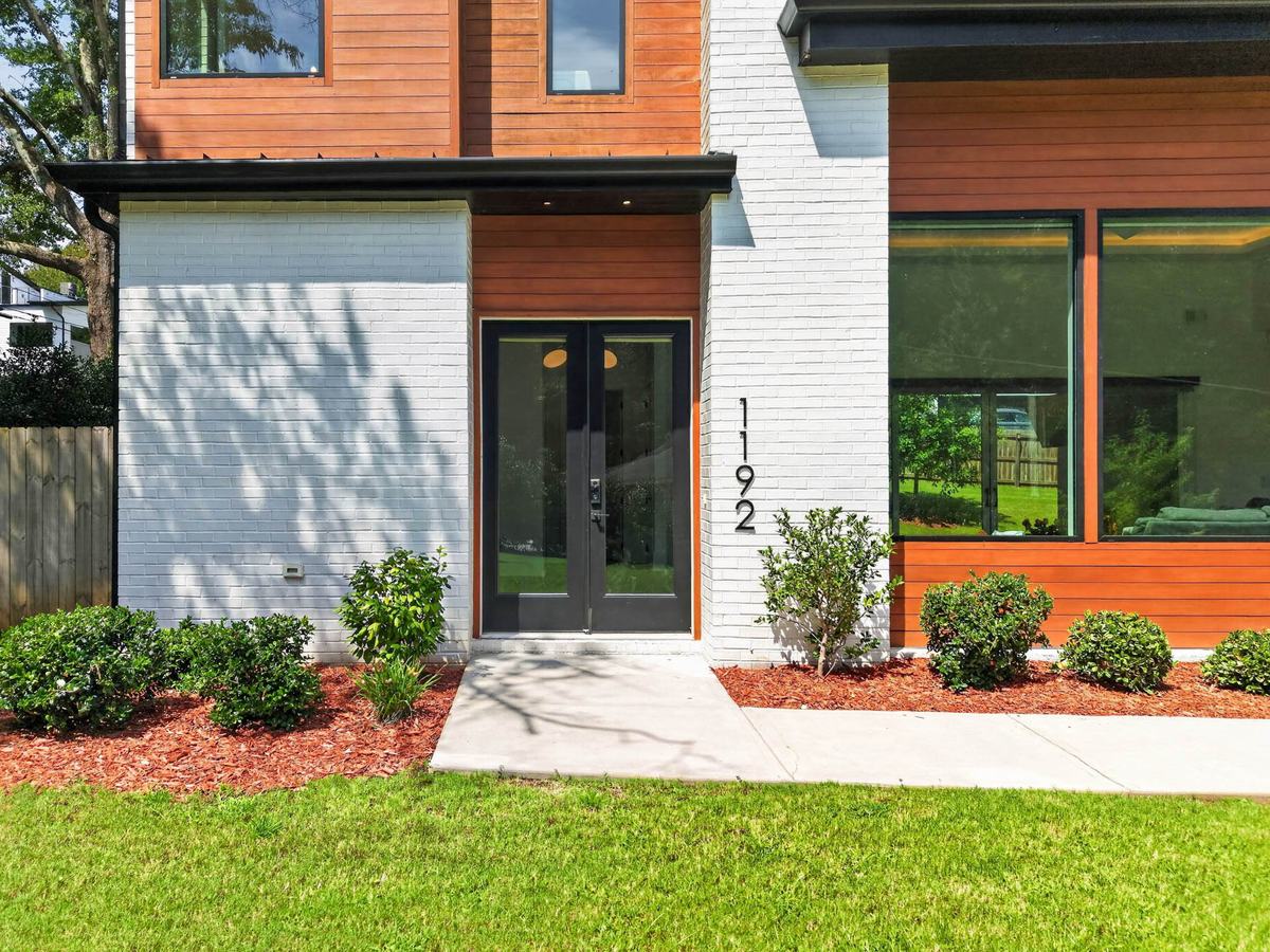 Entry at 1192 Bernadette Lane NE